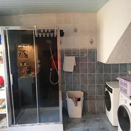 Comme A La Maison בית אירוח בורבון-לה-בה
